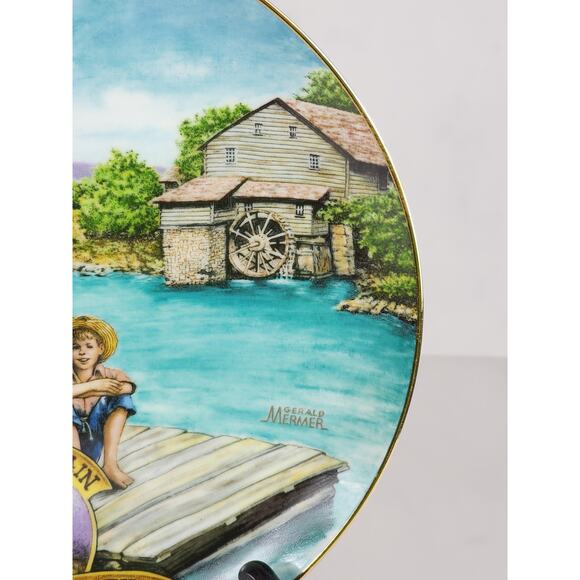 Huckleberry Film American Classics 9 1/4" Porcelain Year 1983 Wall Decor Plate - Picture 5 of 11